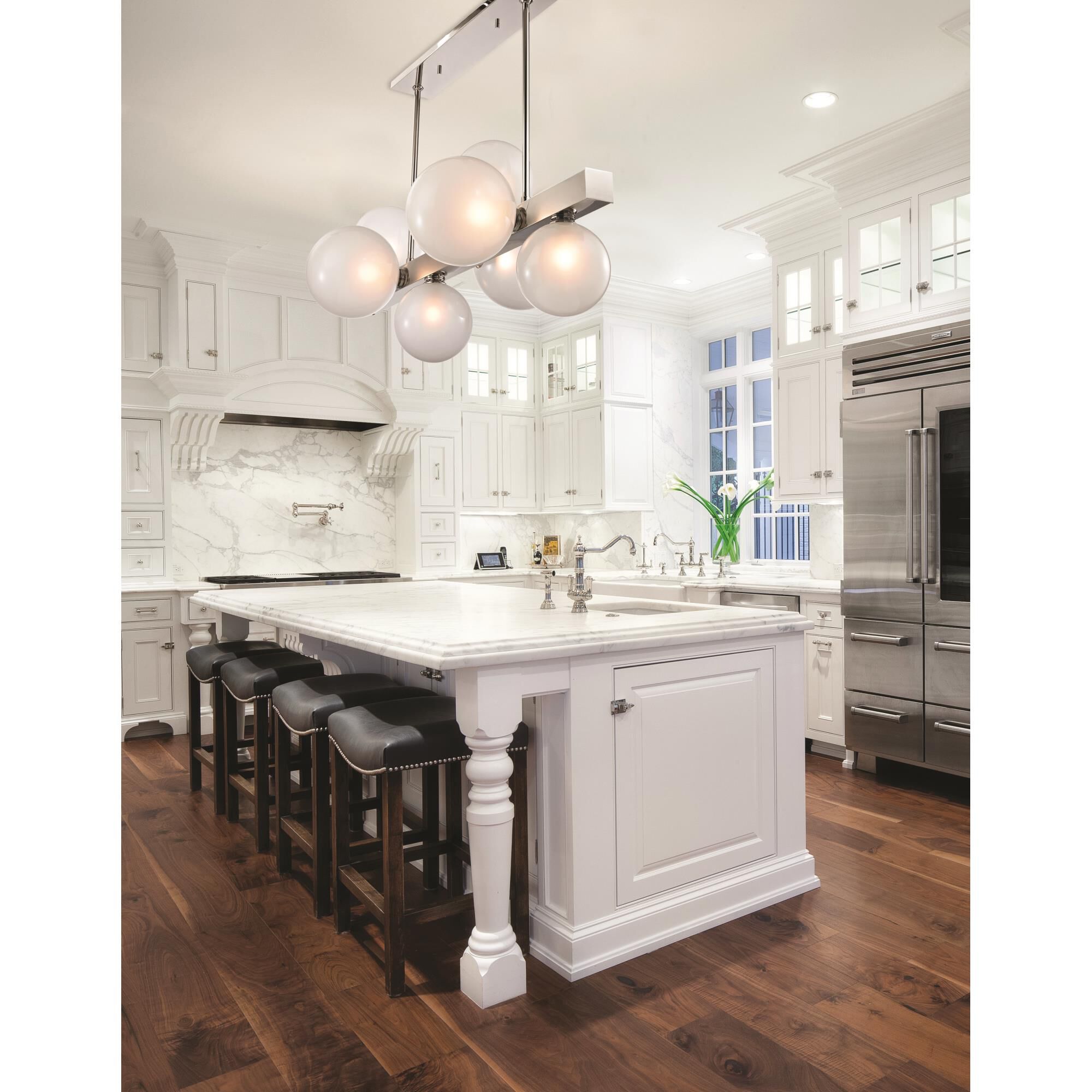 Shown in Polished Nickel finish and Clear Glossy glass 